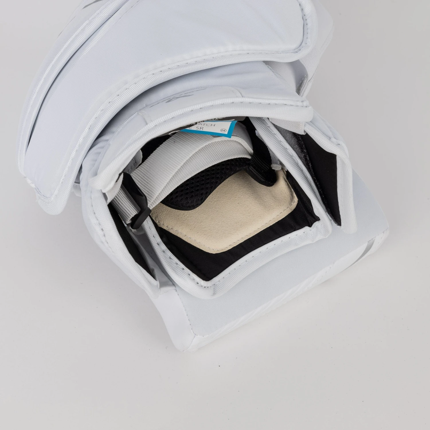 Bauer GSX Senior Goalie Catcher S23 13 Bauer GSX Senior Goalie Catcher S23 - Image 11