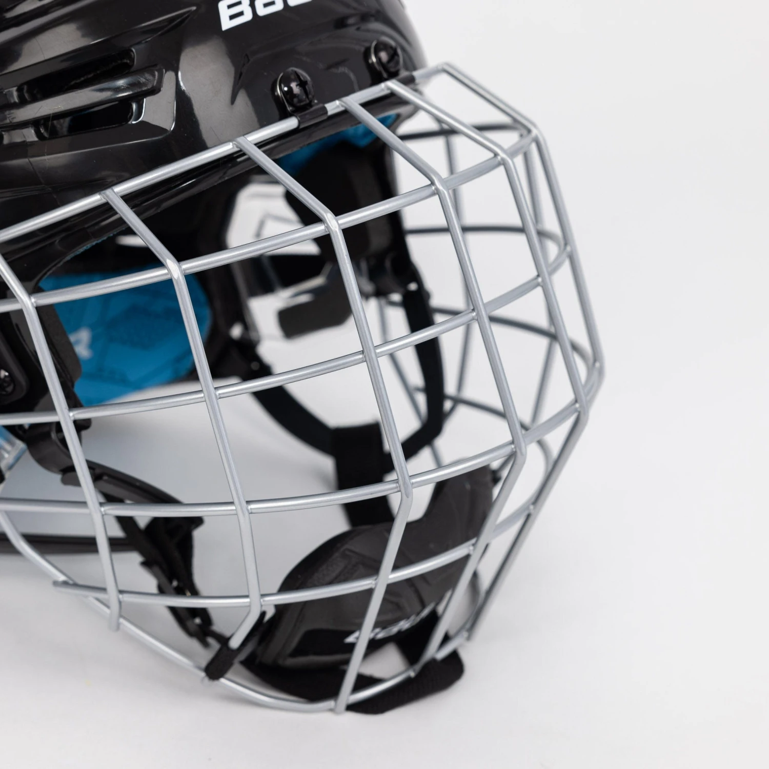 Bauer Re-AKT 65 Hockey Helmet / Cage Combo 4 Bauer Re-AKT 65 Hockey Helmet / Cage Combo - Image 2