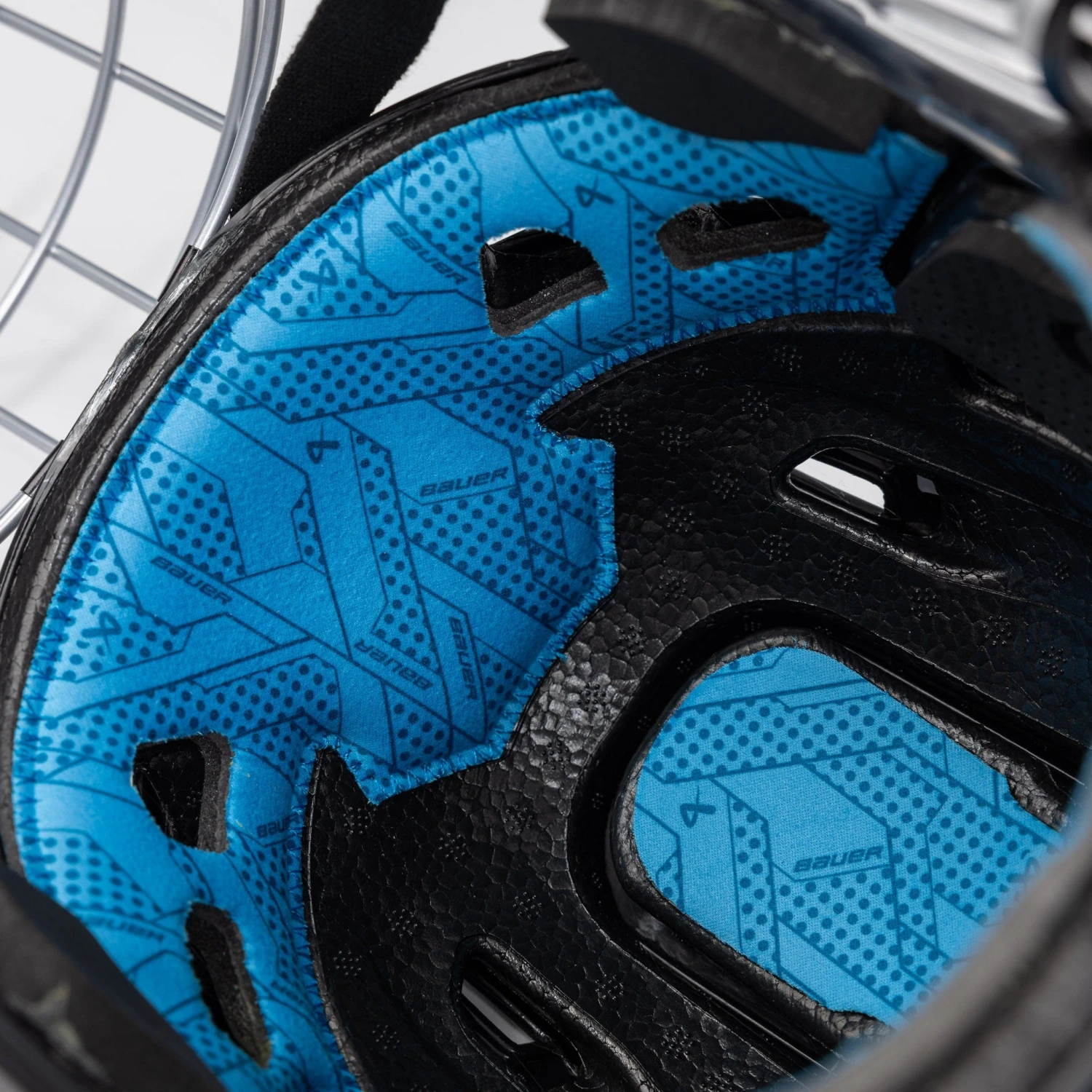 Bauer Re-AKT 65 Hockey Helmet / Cage Combo 14 Bauer Re-AKT 65 Hockey Helmet / Cage Combo - Image 12