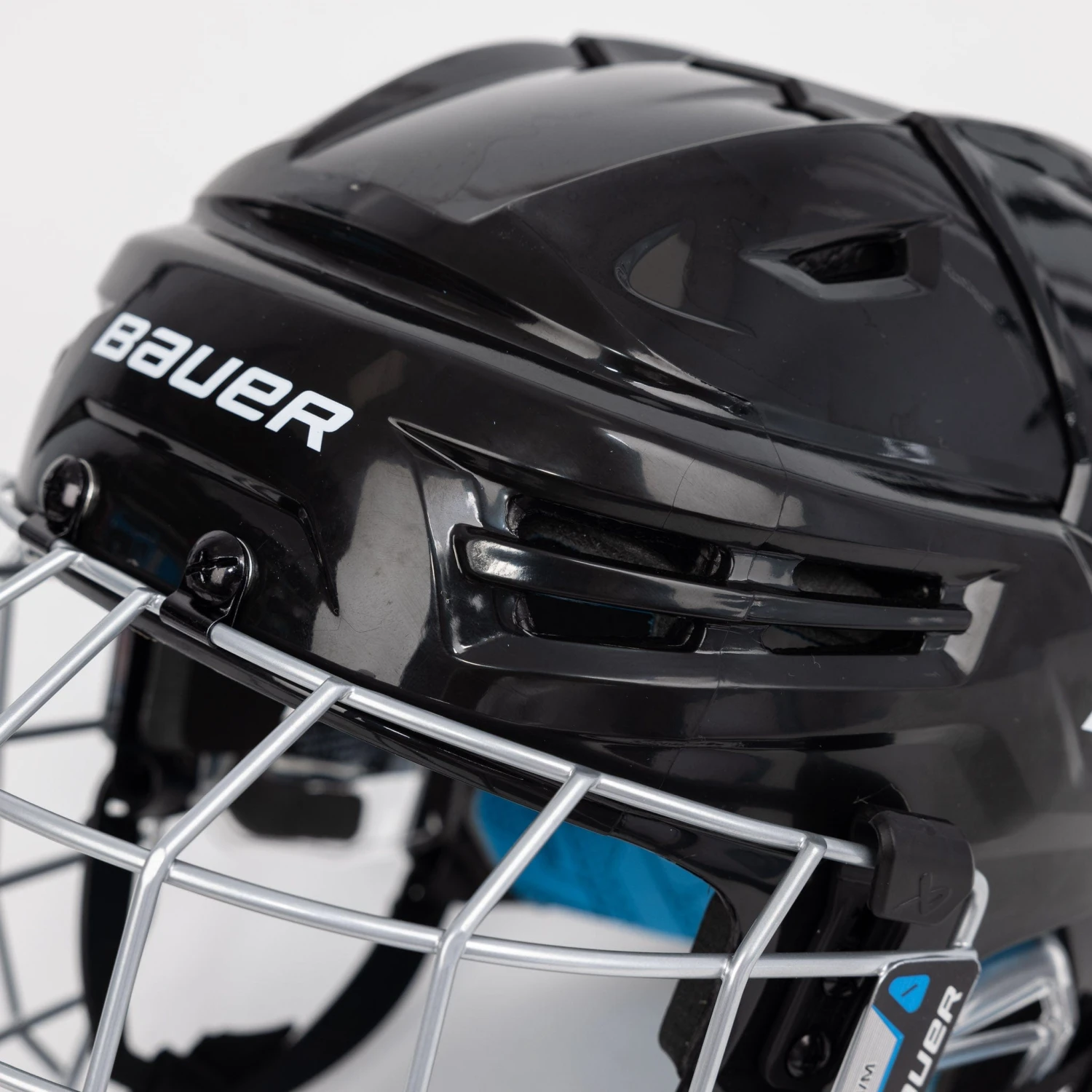 Bauer Re-AKT 65 Hockey Helmet / Cage Combo 6 Bauer Re-AKT 65 Hockey Helmet / Cage Combo - Image 4