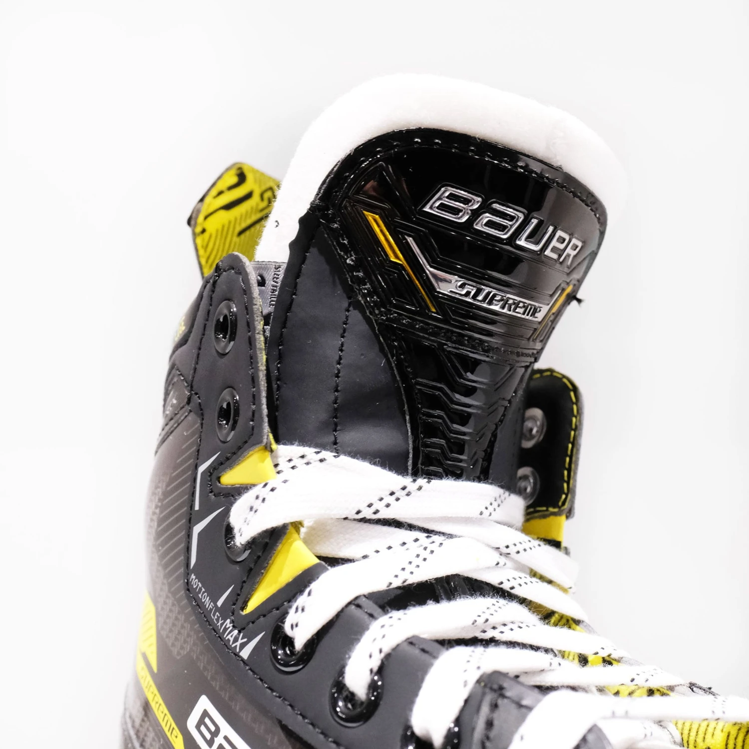 Bauer Supreme Matrix Junior Hockey Skates (2021) 4 Bauer Supreme Matrix Junior Hockey Skates (2021) - Image 2