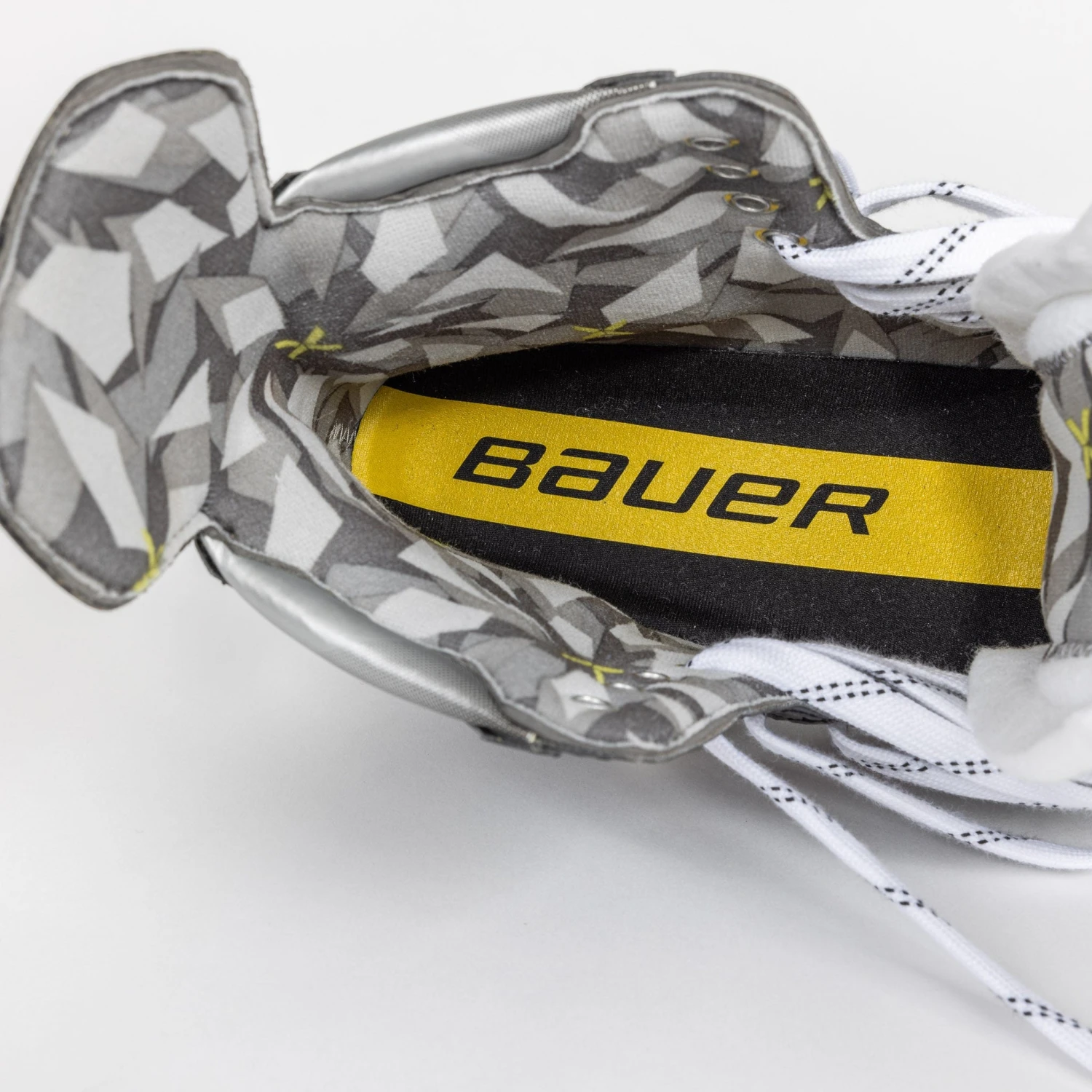Bauer Vapor X3 Intermediate Hockey Skates 16 Bauer Vapor X3 Intermediate Hockey Skates - Image 14