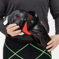 Bauer Vapor Hyperlite Intermediate Hockey Shin Guards -Bauer bauer shin guards bauer vapor hyperlite intermediate hockey shin guards 29084823027778