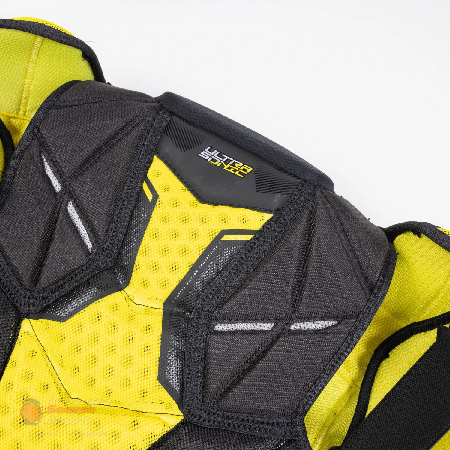 Bauer Supreme UltraSonic Junior Hockey Shoulder Pads 8 Bauer Supreme UltraSonic Junior Hockey Shoulder Pads - Image 6