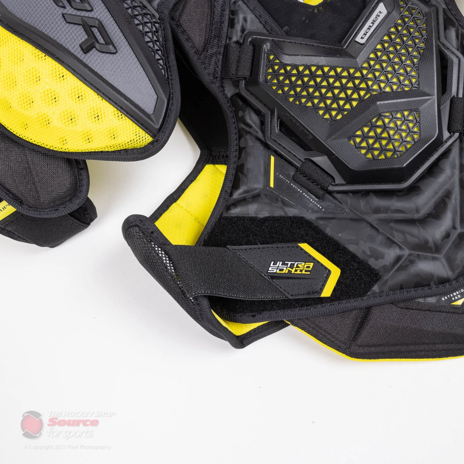 Bauer Supreme UltraSonic Junior Hockey Shoulder Pads 4 Bauer Supreme UltraSonic Junior Hockey Shoulder Pads - Image 2