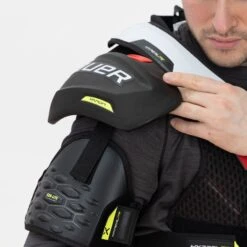 Bauer Vapor Hyperlite Intermediate Shoulder Pads 35 Bauer Vapor Hyperlite Intermediate Shoulder Pads -Bauer bauer shoulder pads bauer vapor hyperlite intermediate shoulder pads 29086251712578